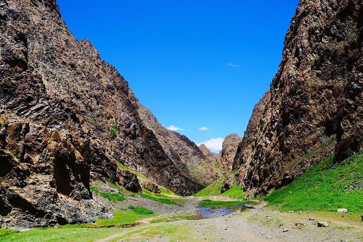 Private 8-Day Mongolia Tour: Gobi Dunes, Orkhon Valley & Nomadic Life photo 3