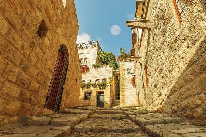 Private Day Trip from Beirut to Beiteddine, Deir el Qamar & Chouf Cedars photo 4