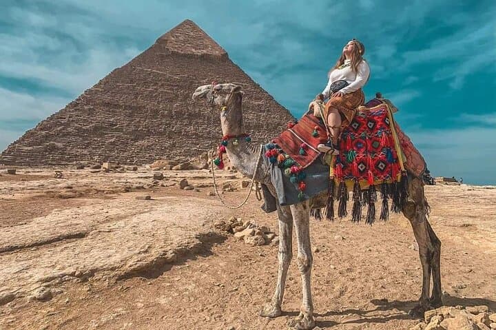 Sunrise Camel & Horse Ride Around the Giza Pyramids photo 3