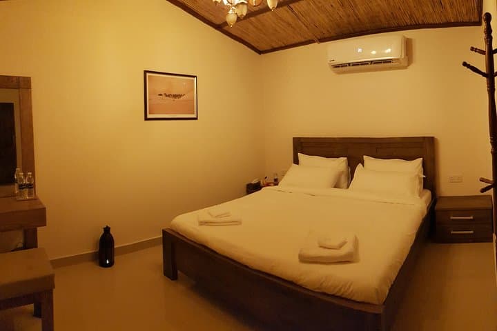 Overnight Desert Safari and Private Cabin Stay from Dubai photo 3