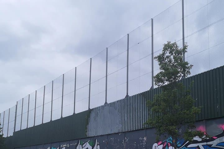 Belfast Black Taxi Tours: West Belfast Peace Wall, Murals & Troubles History photo 2