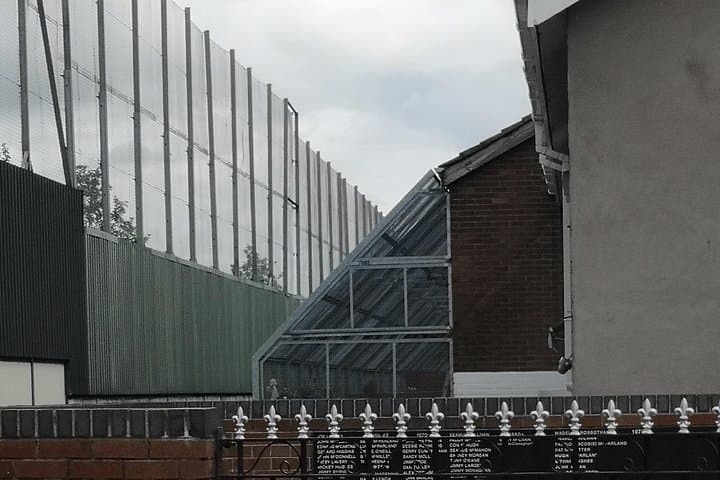 Belfast Black Taxi Tours: West Belfast Peace Wall, Murals & Troubles History photo 4