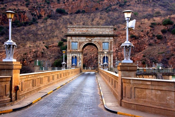 Hartbeespoort Dam & Magaliesberg Private Day Tour from Johannesburg