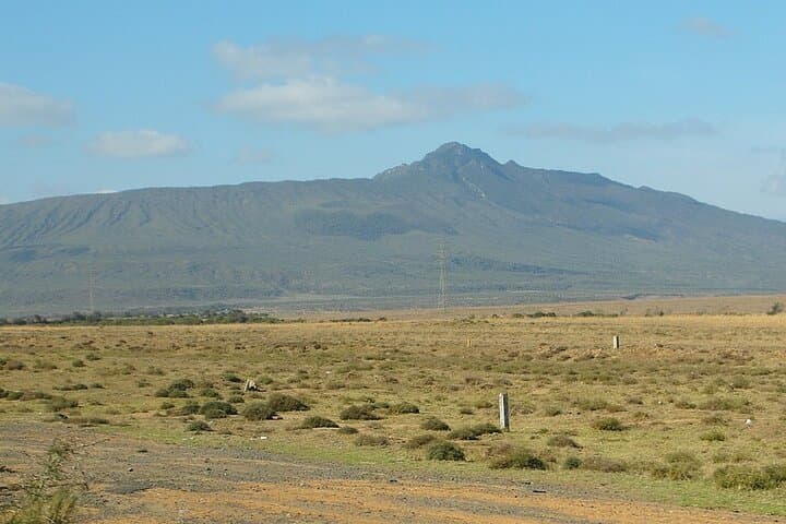 Mount Longonot Day Hike: Crater Rim Trek with Rift Valley Views photo 4