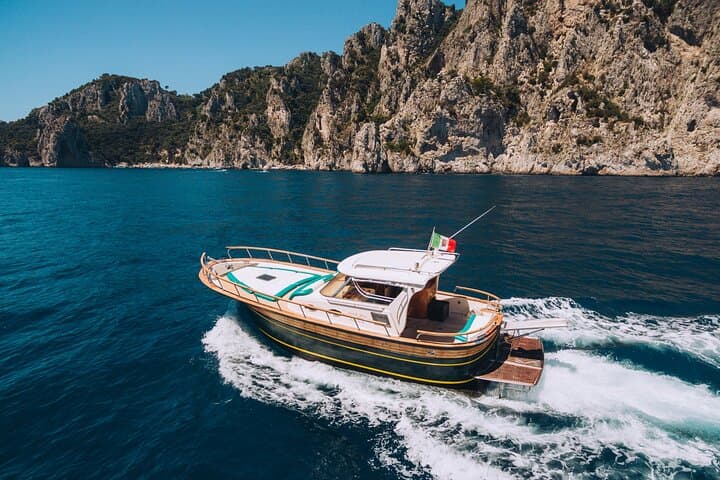 Capri Private Boat Tour from Sorrento, Positano or Naples — Gozzo Aprea 36 photo 4