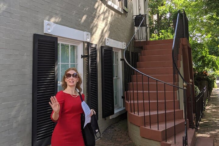 Socialites and Spies: Georgetown Women's Cold War Walking Tour photo 2