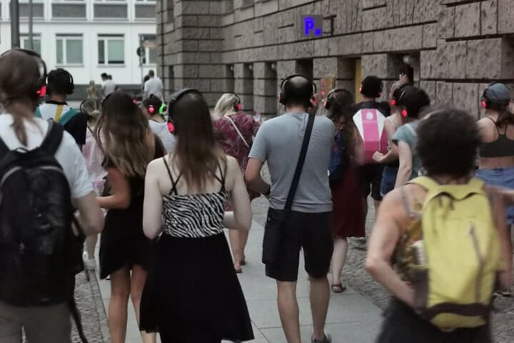 Silent Disco Walking Tour of Downtown Berlin with Flash Mobs photo 4