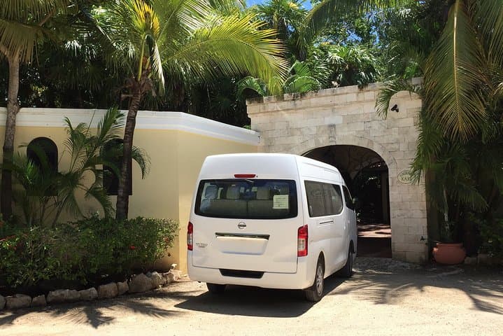 Private Transfer from Playa del Carmen to Xel-Há Park — Roundtrip Shuttle & Practical Tips photo 2