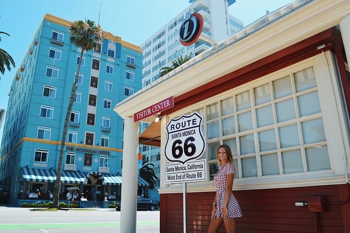 Capture Unforgettable Memories with a Santa Monica Private Photoshoot photo 3