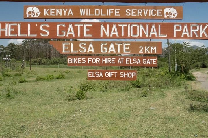 Hell's Gate and Lake Naivasha Full-Day Tour from Nairobi: Bike, Boat & Gorge Hike photo 5
