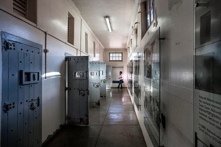 Constitutional Hill Highlight Tour: Johannesburg’s Constitutional Court & Prison History photo 3