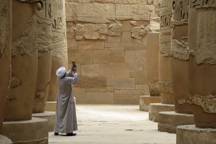 Luxor West & East Bank: Full-Day Private Tour from Hurghada