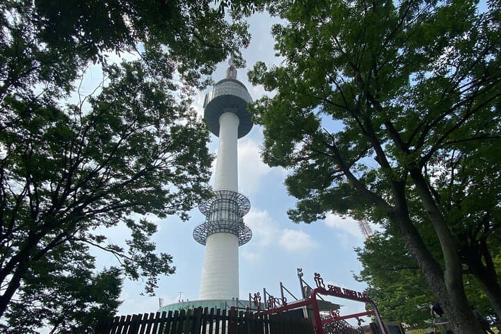 Seoul Tower & Namsan Park Guided Walking Tour — Views, History & Practical Tips photo 2