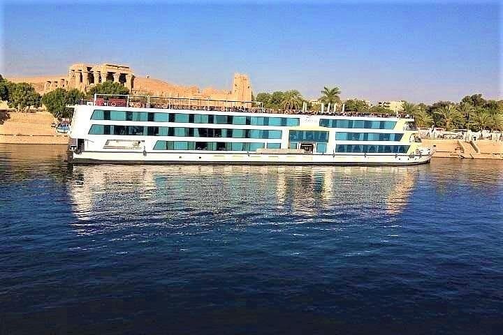 Nile Cruise Luxor to Aswan: 4-Night River Voyage with Private Egyptologist photo 1