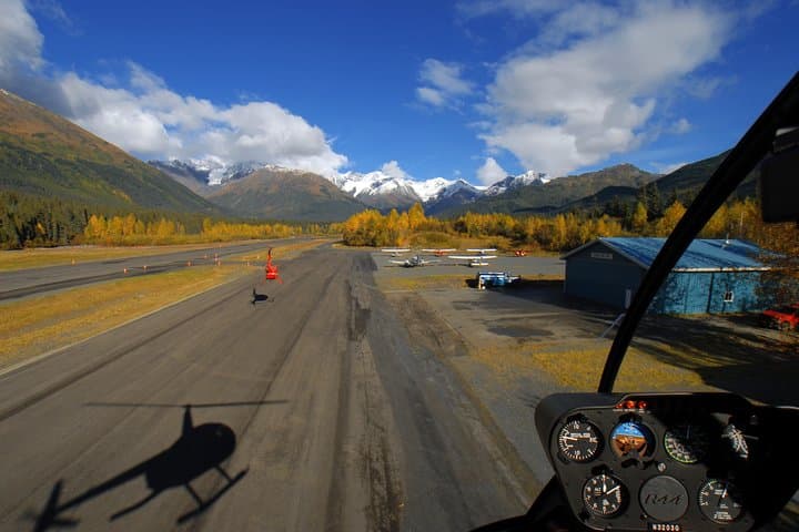 Anchorage Glacier Flightseeing: 30-Minute Helicopter Tour Over the Chugach Icefields photo 4