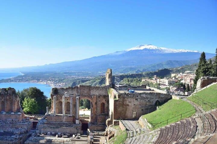 Conquer Mount Etna: Road Bike Tour from Giardini Naxos to Rifugio Citelli photo 1