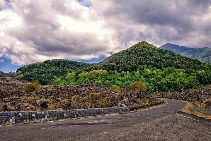 Conquer Mount Etna: Road Bike Tour from Giardini Naxos to Rifugio Citelli photo 2