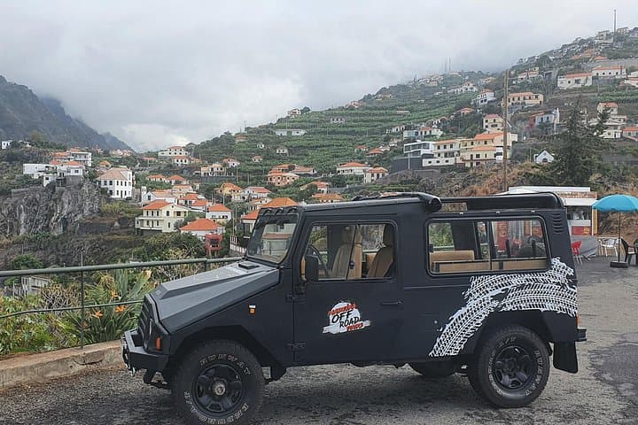 Private Half-Day Off-Road Tour in Madeira: Cabo Girão, Vineyards & Câmara de Lobos photo 2