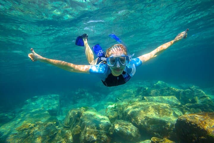 West Bay Island Snorkel Tour — 90-Minute Snorkeling & Beach Access in Roatán photo 5