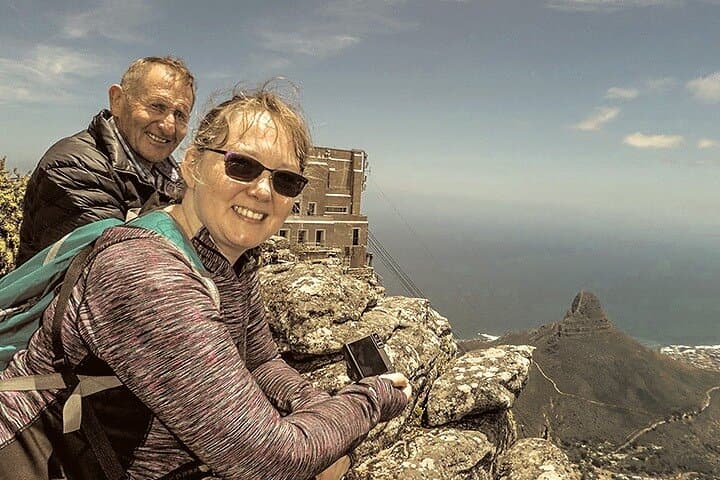 Private Full-Day Cape Town Sightseeing Tour: Table Mountain, Winelands & Sunset Yacht