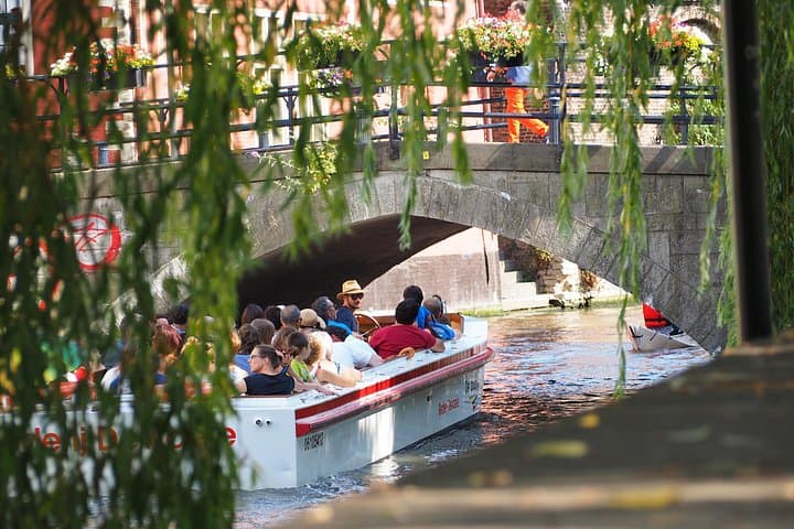 40-Minute Guided Boat Tour of Medieval Ghent Canals photo 4