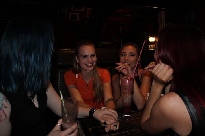 Reeperbahn Ladies Night: Champagne, Cocktails & Club Crawl in Hamburg photo 1