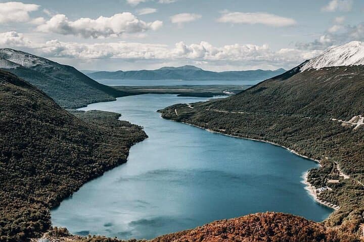 Escondido and Fagnano Lakes Full-Day Excursion from Ushuaia photo 2