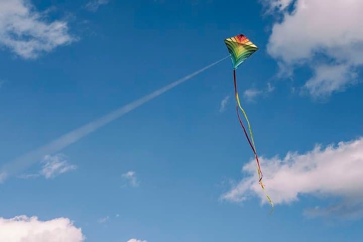 Kite Flying in Lucknow: Hands-On Patang Lessons with Local Instructors photo 5