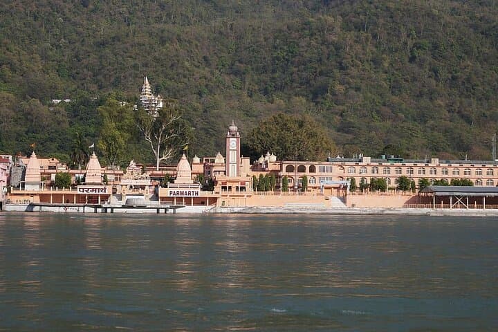 Strolling Laxman Jhula and the Ganga Aarti: Explore Rishikesh on Foot photo 5