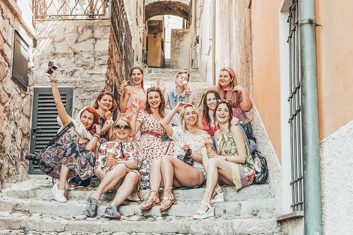 Private Family Walking Tour: Rome Off the Beaten Path with Local Expert Guide photo 4