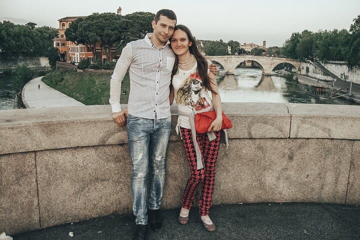 Offbeat Private Rome Walking Tour: Ponte Sant'Angelo to Trastevere with Local Guide photo 2