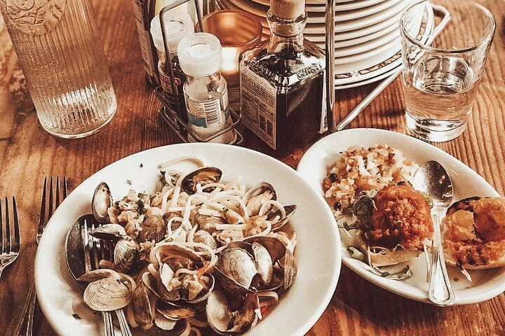 Chicago Food Tour: Loop, Riverwalk & Millennium Park Eats photo 2