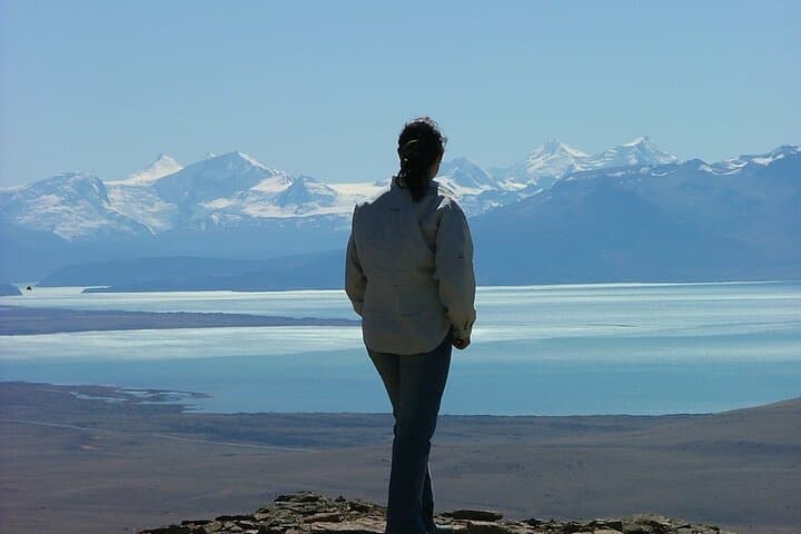 Balcones del Calafate 4x4 Off-Road Excursion — Huyliche Hill Views & Fossil Labyrinth photo 4