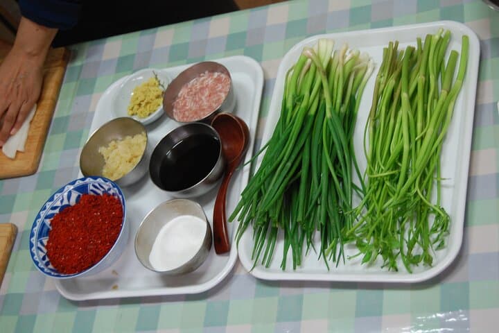 Seoul Kimchi Making, Hanbok & Tea Ceremony: Hands-On Cultural Class photo 5