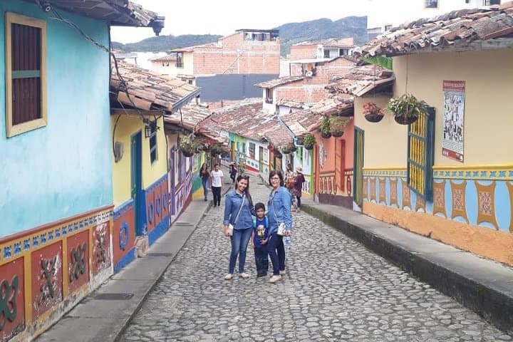 Guatapé & El Peñol Coffee Villa Day Trip from Medellín: Rock Climb, Town, and Organic Coffee photo 5