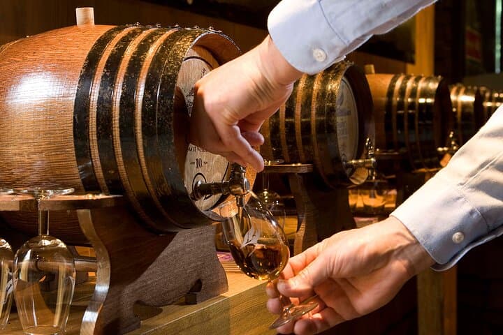 Stirling, Lindores Distillery & St Andrews Full-Day Tour from Edinburgh photo 6