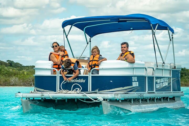 Private Bacalar Lagoon Tour: Laguna de los 7 Colores Experience photo 3