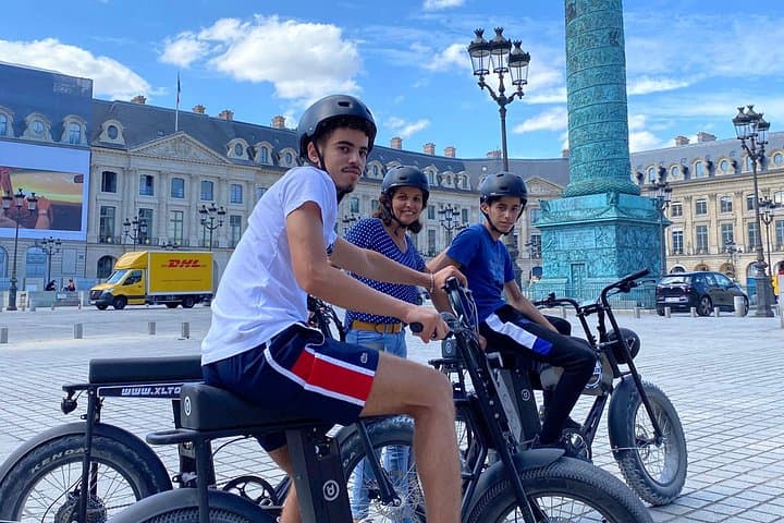 Paris Electric Bike Tour: 2-Hour Family-Friendly Sightseeing by E-Bike photo 3