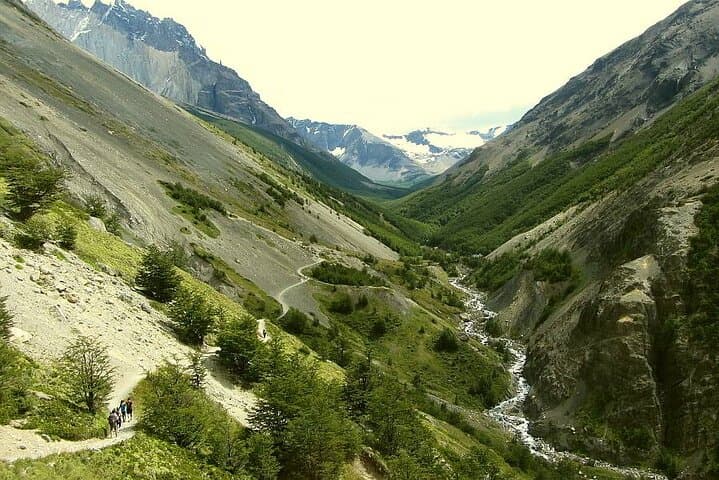 Day Trek to the Base of the Towers — Torres del Paine One-Day Hike photo 6
