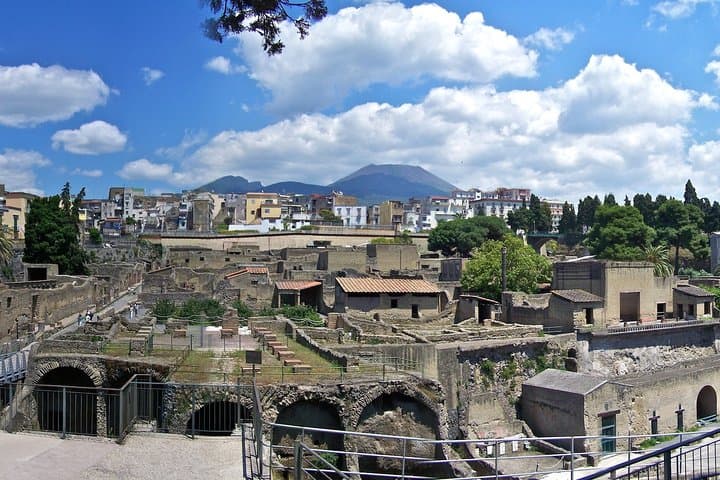 Pompeii & Mount Vesuvius Small-Group Tour from Naples: Hike the Volcano and Explore Ancient Ruins photo 3