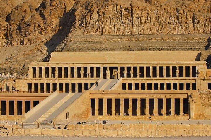 4-Day Private Nile Cruise from Aswan to Luxor with Abu Simbel & Hot Air Balloon photo 4