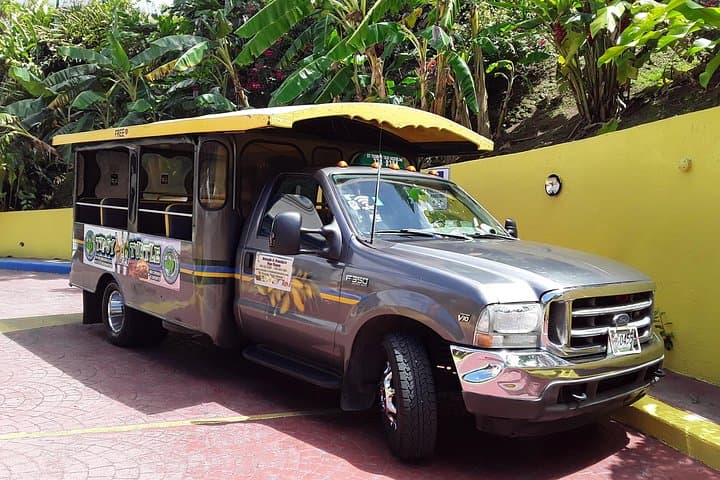 St Thomas Private Ground Transfers: Airport to Charlotte Amalie Hotels photo 3