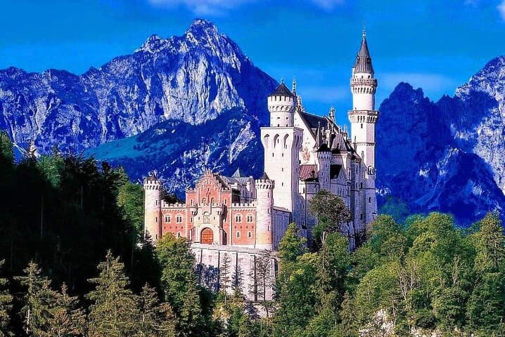Neuschwanstein & Hohenschwangau Skip-the-Crowds Castle Tour from Munich photo 3