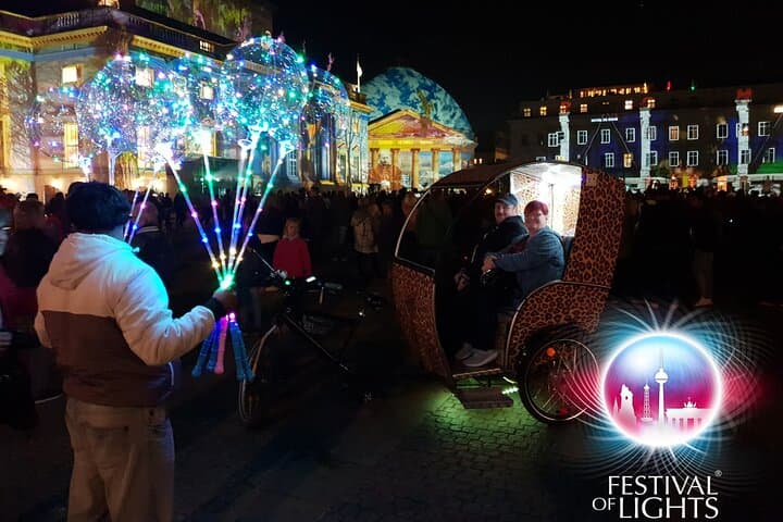 Berlin Night Rickshaw Tour: Evening Sights, Street Art & Romantic Spree Ride photo 4