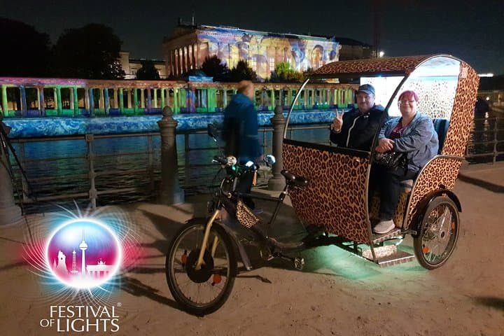 Berlin Night Rickshaw Tour: Evening Sights, Street Art & Romantic Spree Ride photo 6