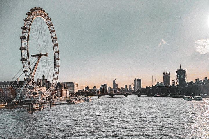 Southbank Immersive Self-Guided Audio Walking Tour — Explore London's Riverside Culture on Foot photo 3