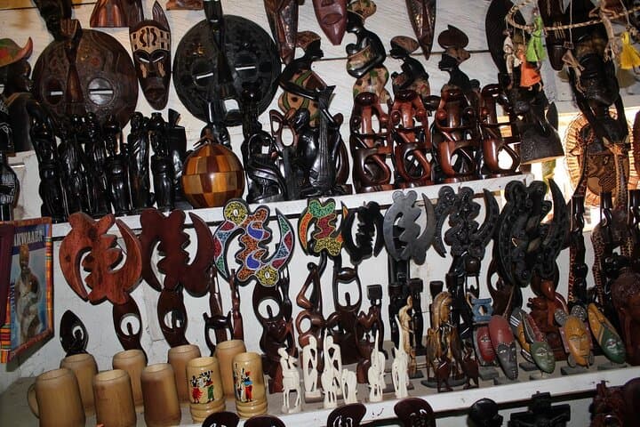 Accra Walking Day Tour with Oswald — Jamestown, Markets & Drumming photo 2