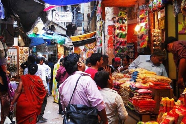 Walking Agra: Mughal Quarter, Kinari Bazaar & Mehtab Bagh Taj View photo 4