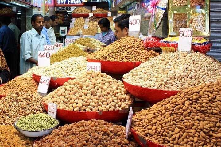 Walking Agra: Mughal Quarter, Kinari Bazaar & Mehtab Bagh Taj View photo 6