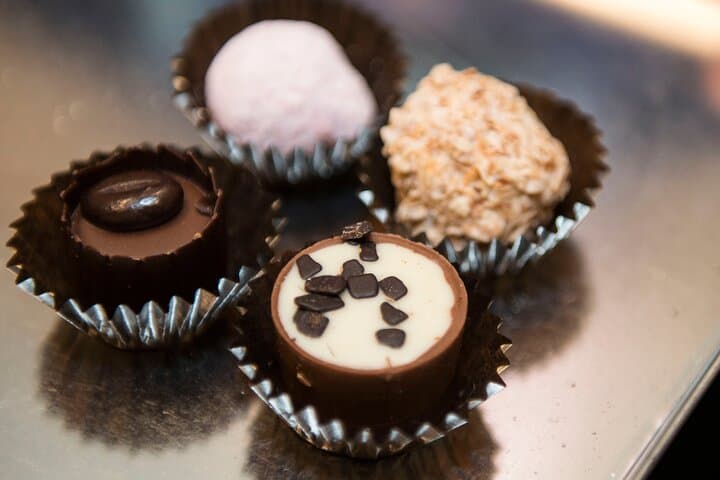 Harrogate Walking Food Tour — Five-Stop Tasting Walk Through the Spa Town photo 3